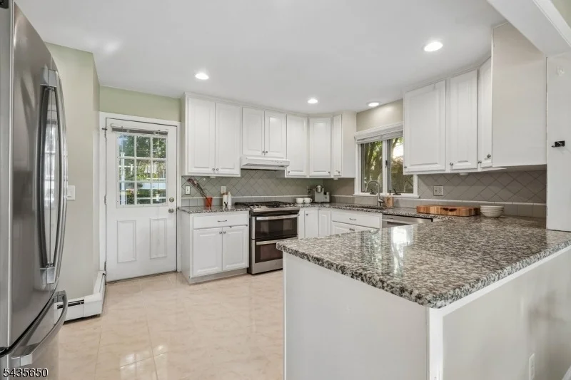 Photo of 2 Knapp Ave