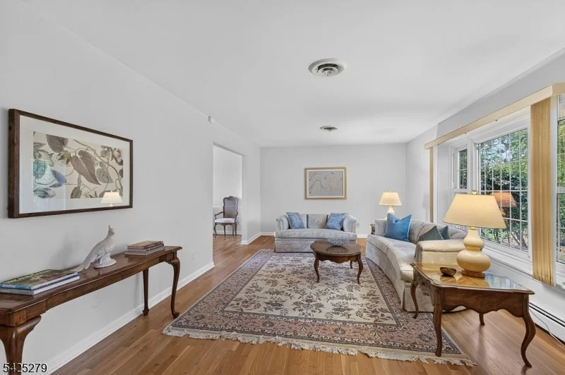 Photo of 10 Rockledge Ter