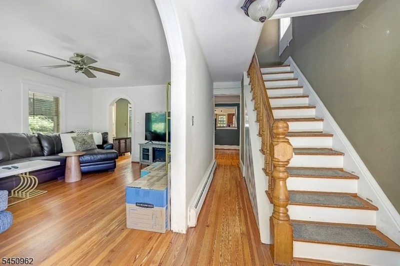 Photo of 39 Clinton Rd
