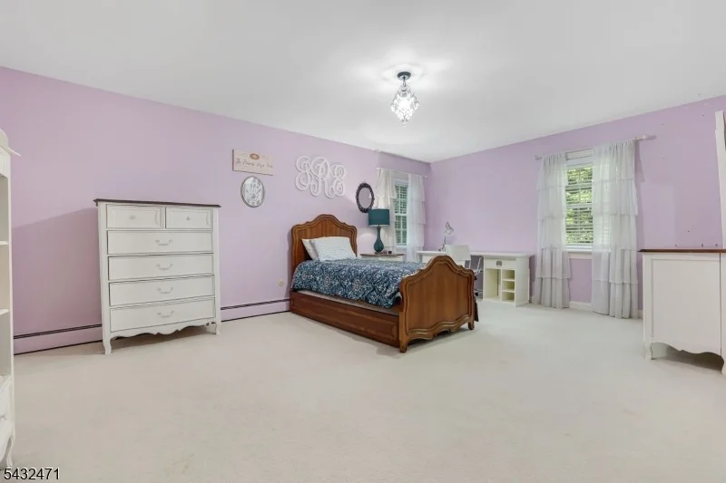 Photo of 7 Pontiac Dr