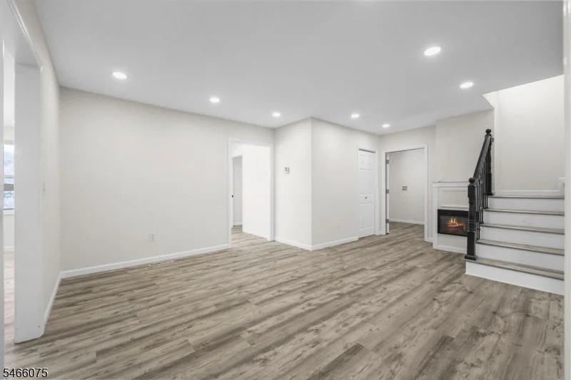 Photo of 728 Glen Rd
