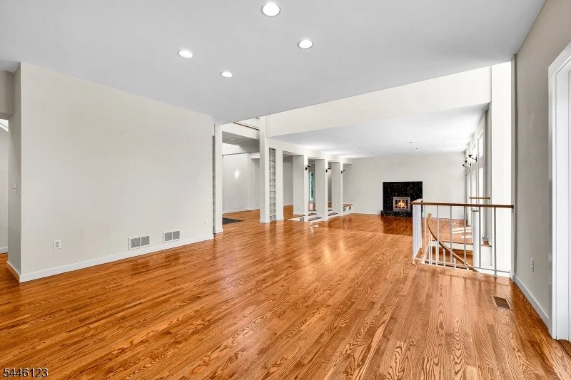 Photo of 30 Ellsworth Dr