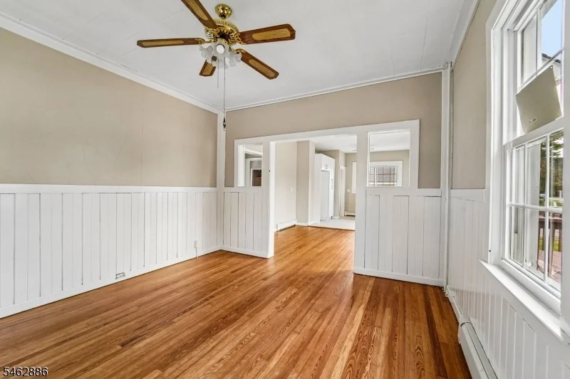 Photo of 119 Colfax Ave
