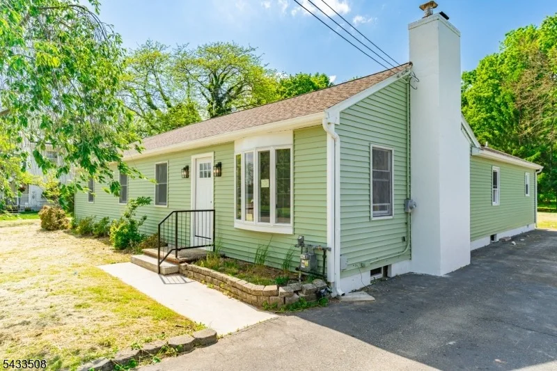 Photo of 506 Warren St