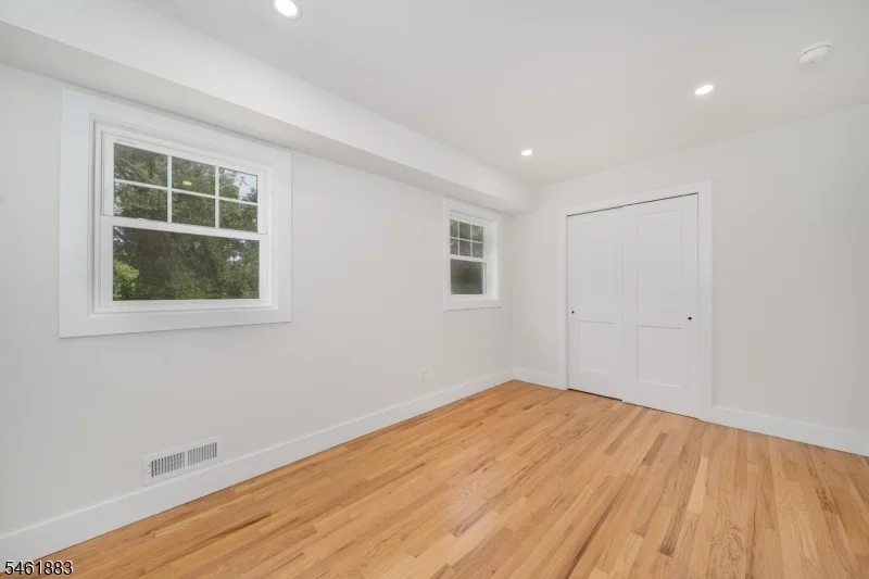 Photo of 157 Circle Dr