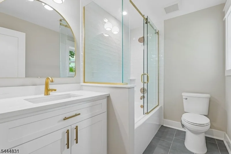 Photo of 122 Stanmore Pl
