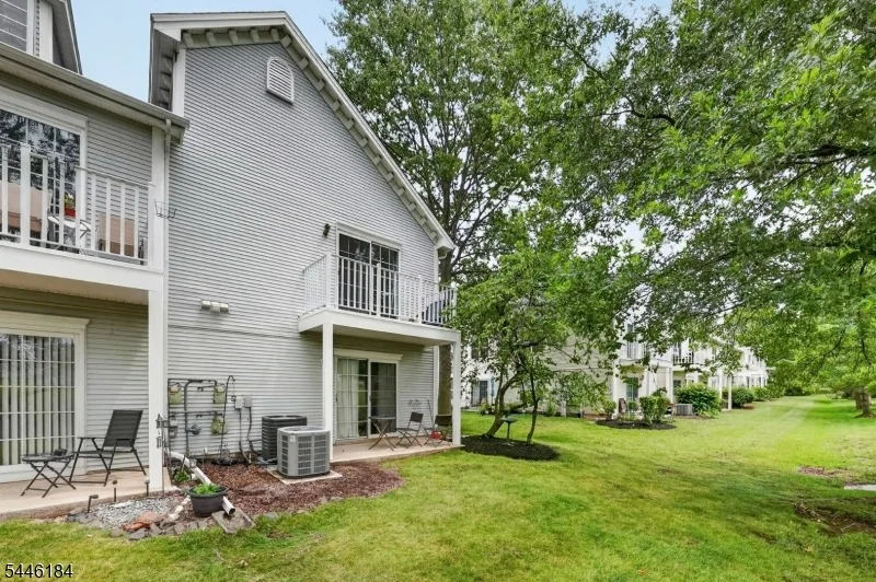 Photo of 161 Gregory Ln