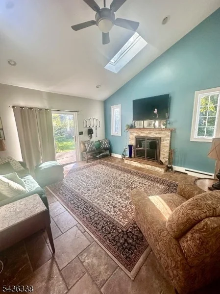 Photo of 4 Laurel Pl