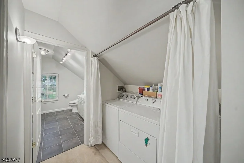 Photo of 409 RIDGE ROAD