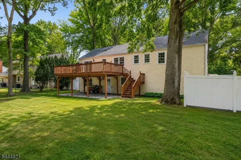 Photo of 69 Jones Dr