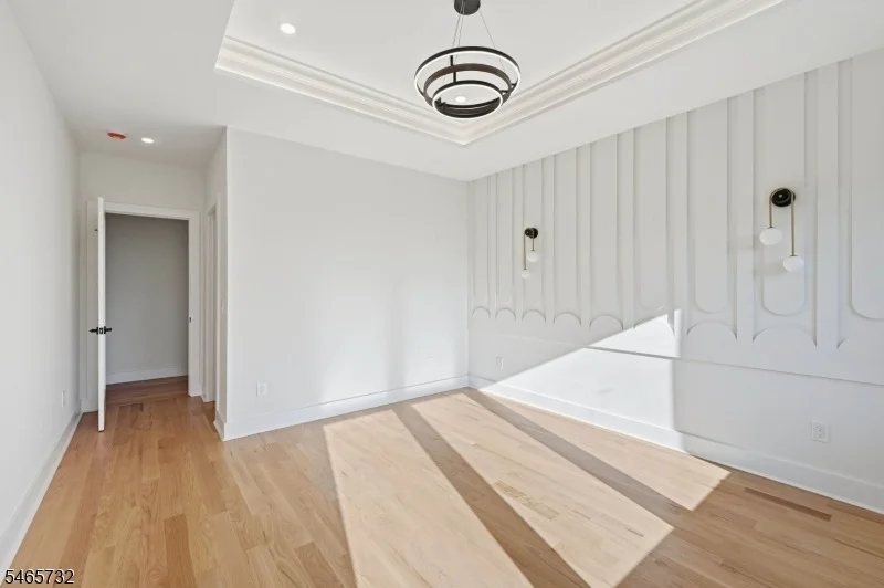 Photo of 6 Cliffside Dr