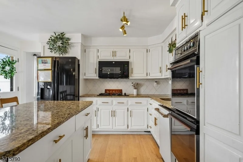 Photo of 23 Smithfield Dr