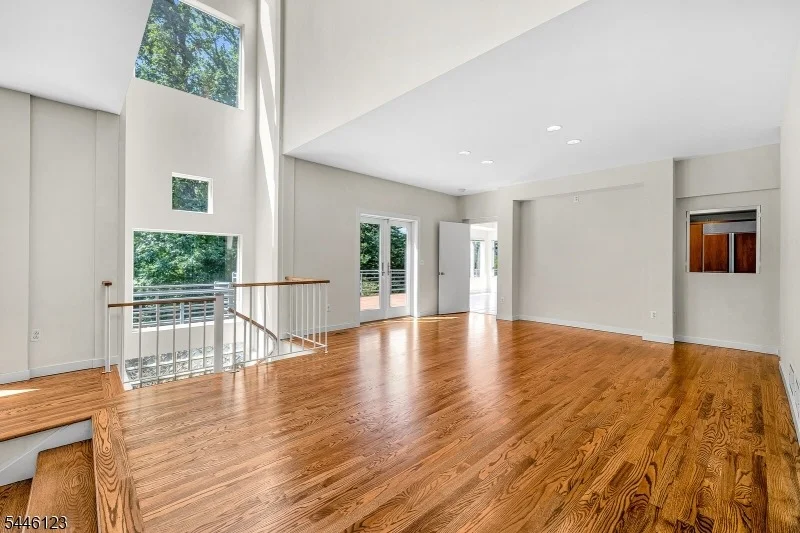 Photo of 30 Ellsworth Dr