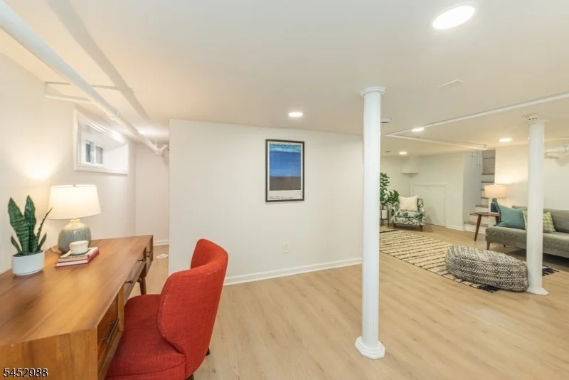 Photo of 22 Euclid Pl