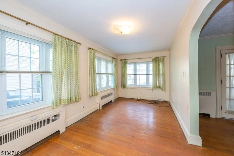 Photo of 27 Glen Rd