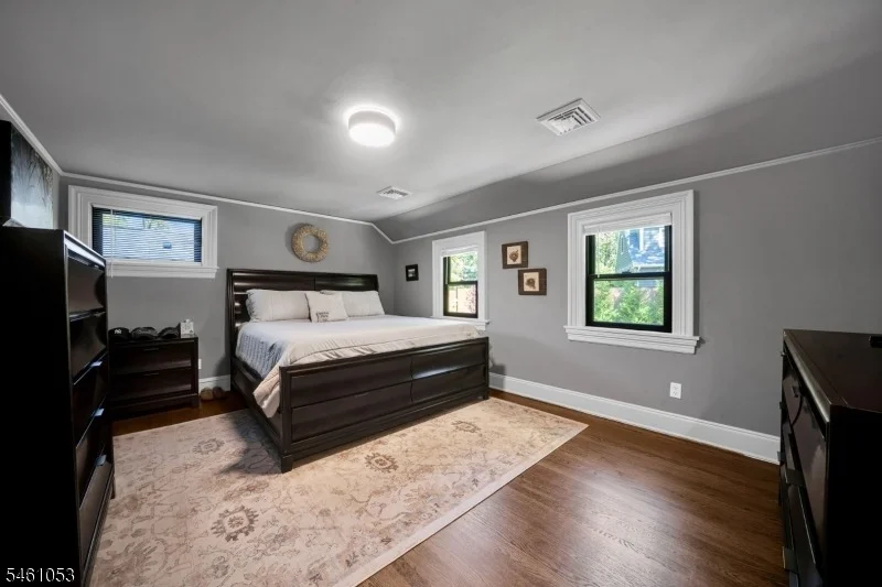 Photo of 901 Belvidere Ave