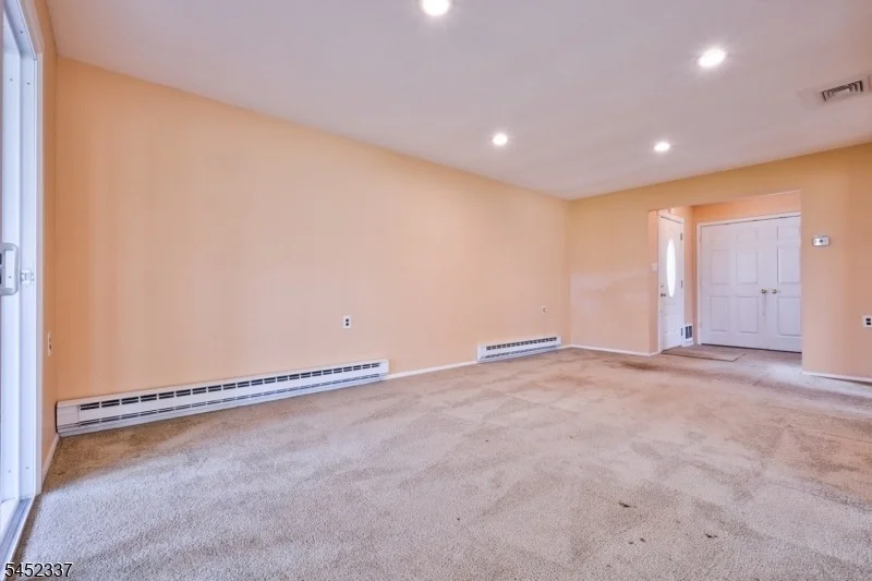 Photo of 6 PHILLIPS RD