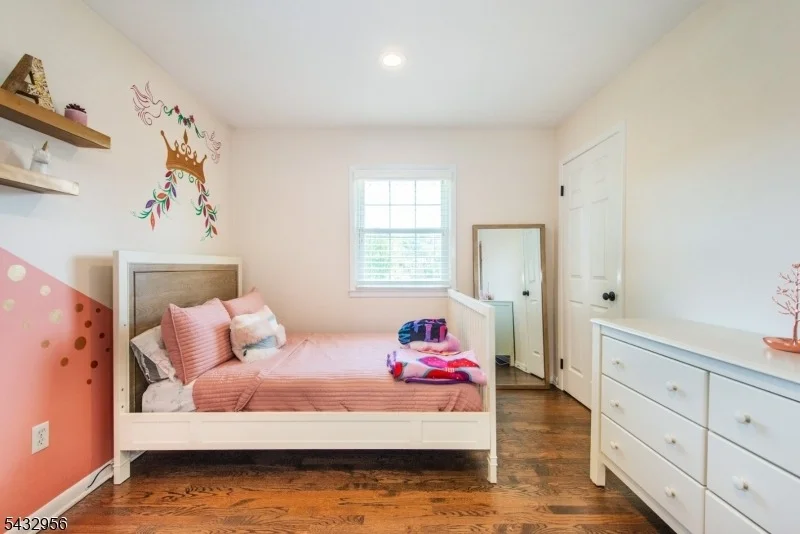 Photo of 3 Knoll Rd