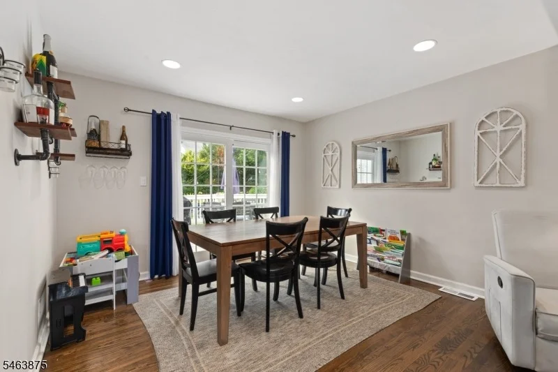 Photo of 86 Elm St
