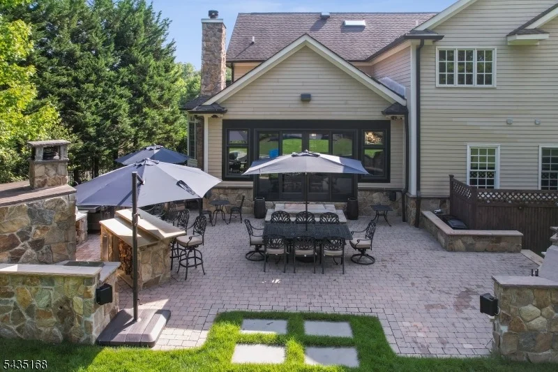 Photo of 63 Addison Dr