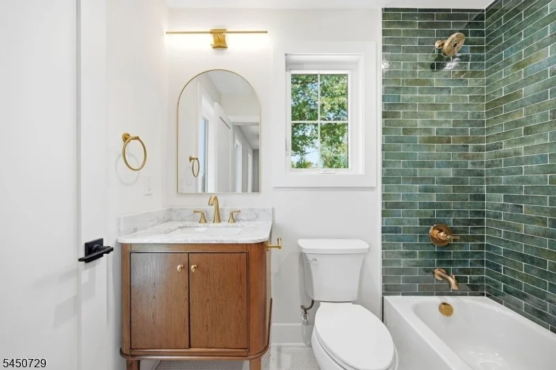 Photo of 176 Harrow Rd
