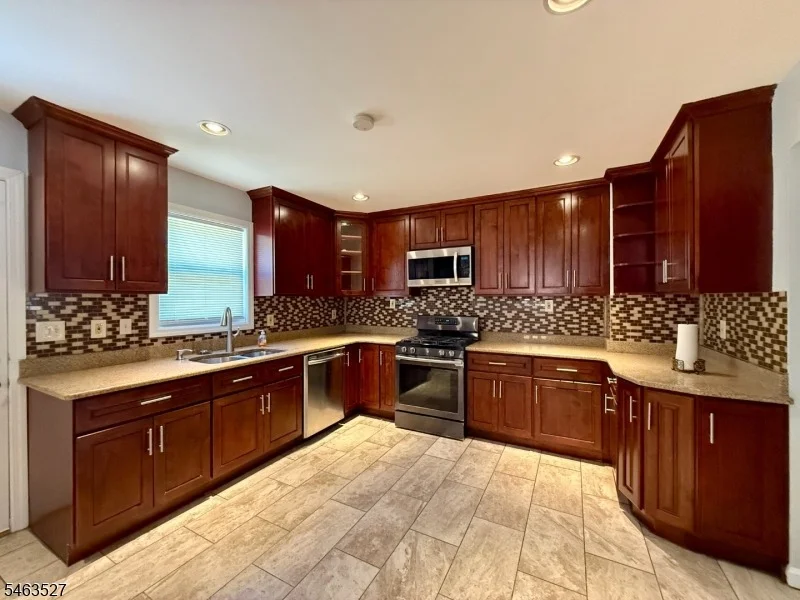 Photo of 44 Drake Rd