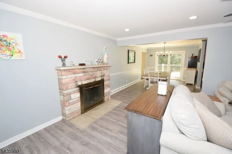 Photo of 567 Foothill Rd