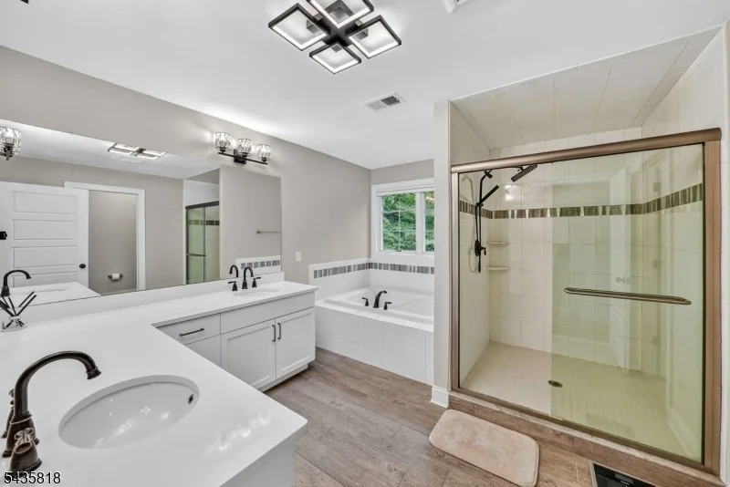 Photo of 74 Haggerty Dr