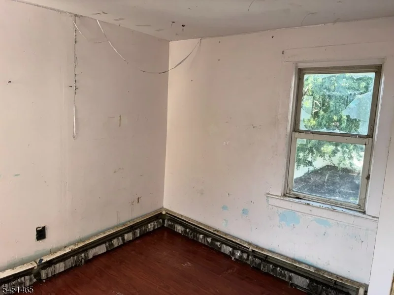 Photo of 145 Ward St