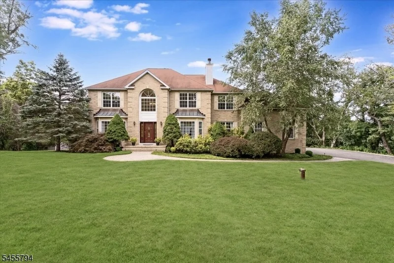 Photo of 15 Dana Dr