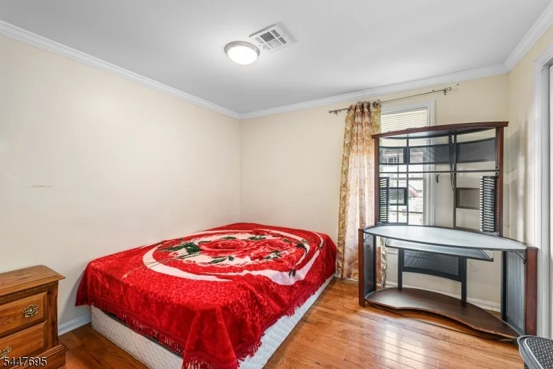 Photo of 4 Dandridge Dr