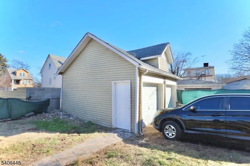 Photo of 14 Fuller Pl
