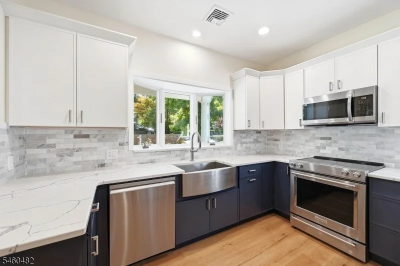 Photo of 212 Long Pond Rd