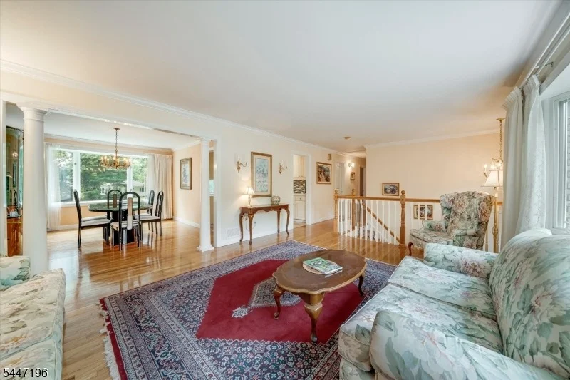 Photo of 57 Robbins Ave