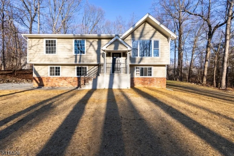 Photo of 2 Fern Dr