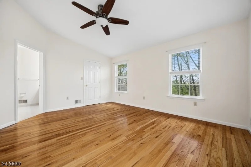 Photo of 35 Maple Ln