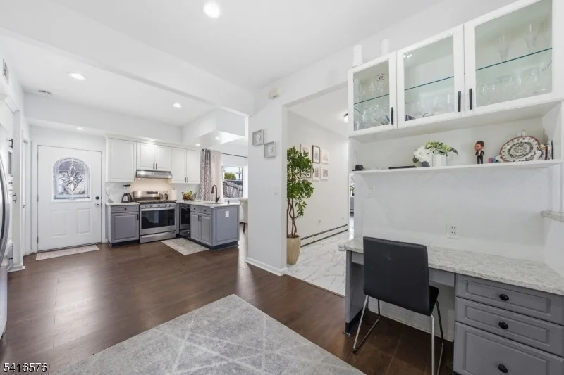 Photo of 270 Baldwin Ave