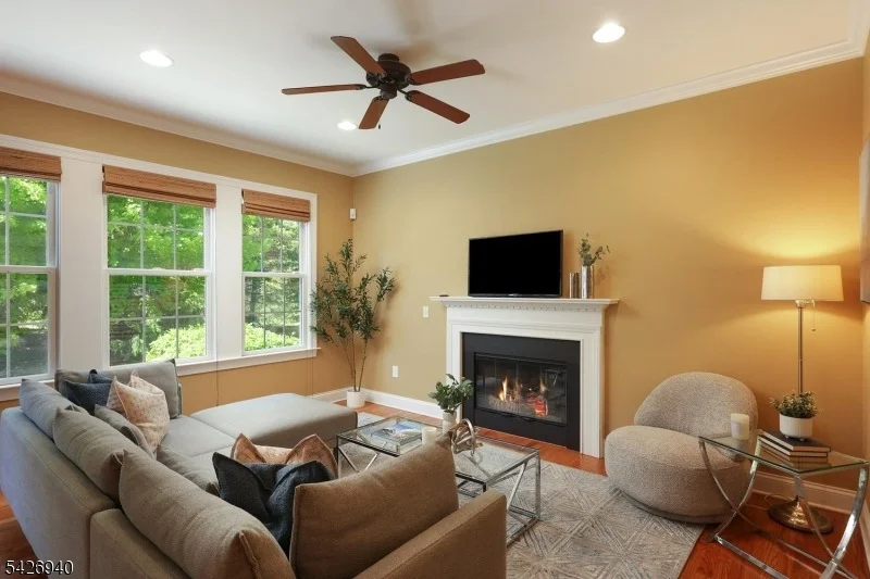Photo of 84 Bedford Dr