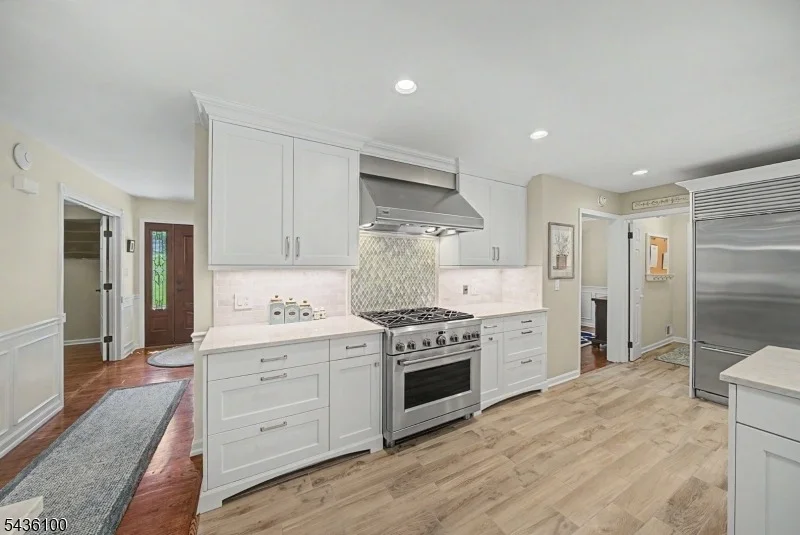 Photo of 13 MABRO DRIVE
