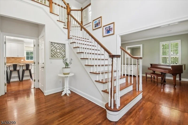 Photo of 7 Donna Ln