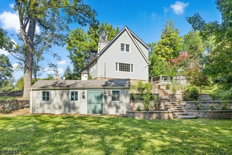 Photo of 170 New Providence Rd