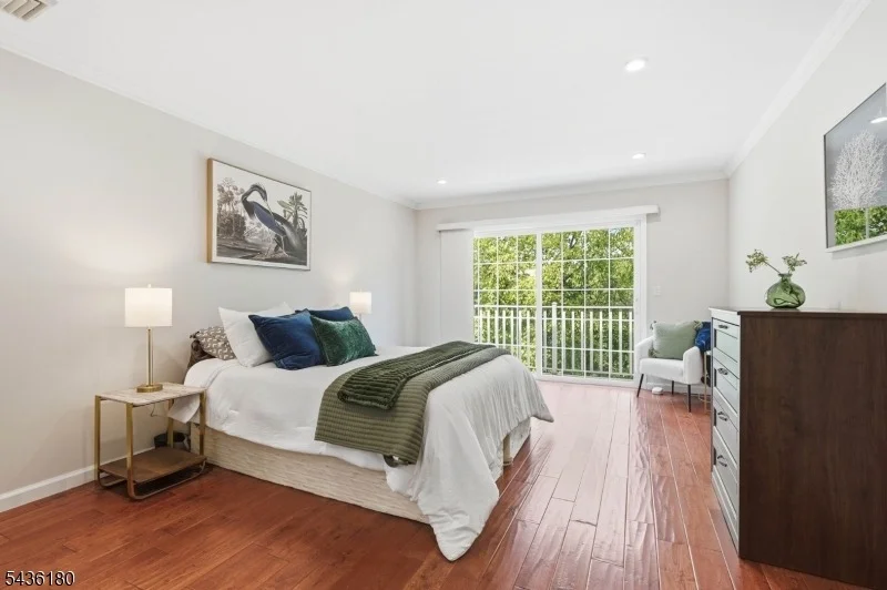 Photo of 281 Riverwalk Way
