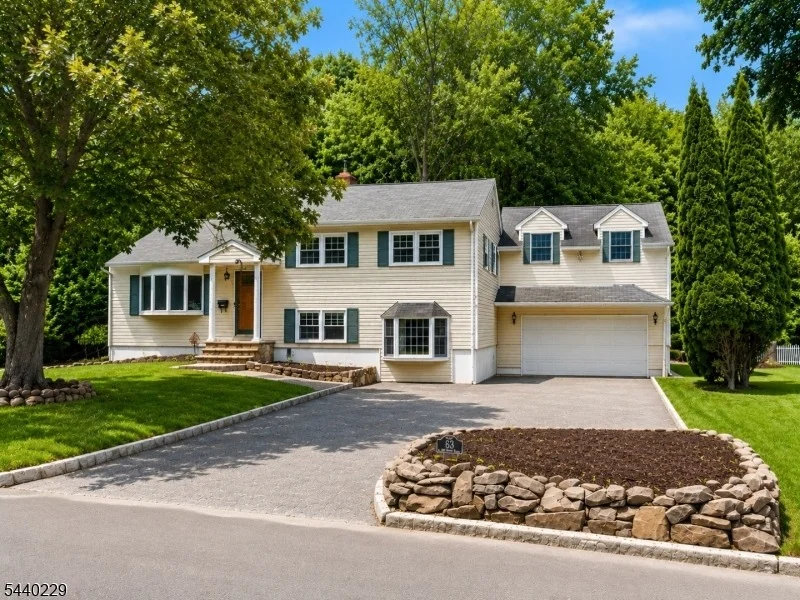 Photo of 63 Edgewood Dr