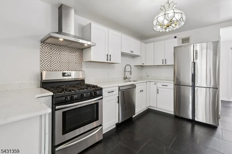 Photo of 63 Garrison St