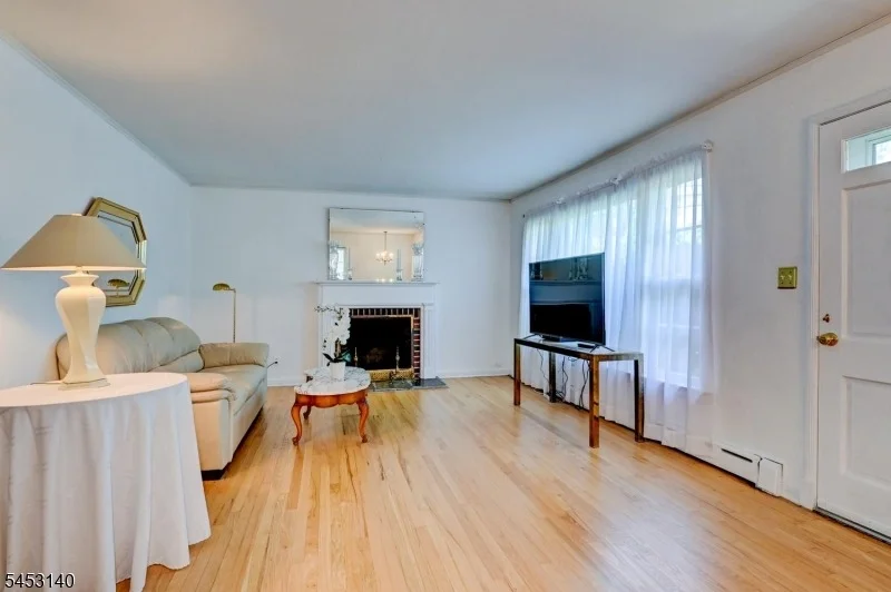 Photo of 271 Summit Rd