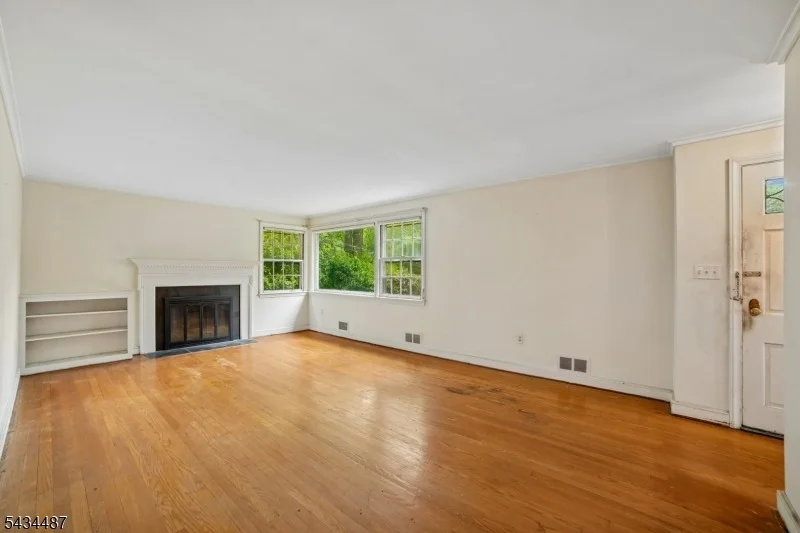 Photo of 137 Beekman Rd
