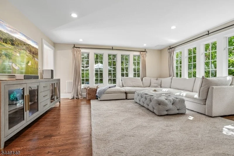 Photo of 74 Blackburn Rd