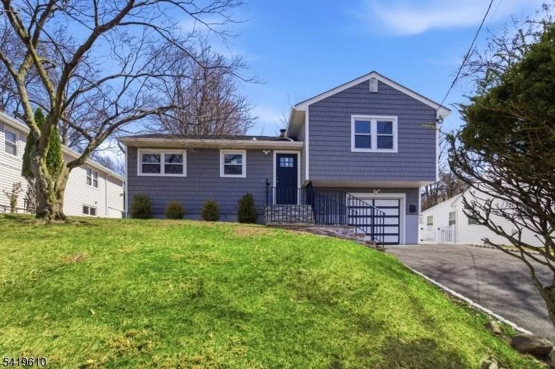 Photo of 22 Barry Dr
