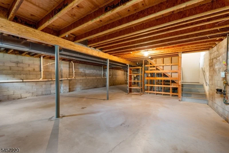 Photo of 4 Hawthorn Dr