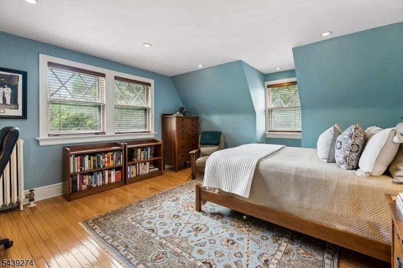 Photo of 230 Springfield Ave